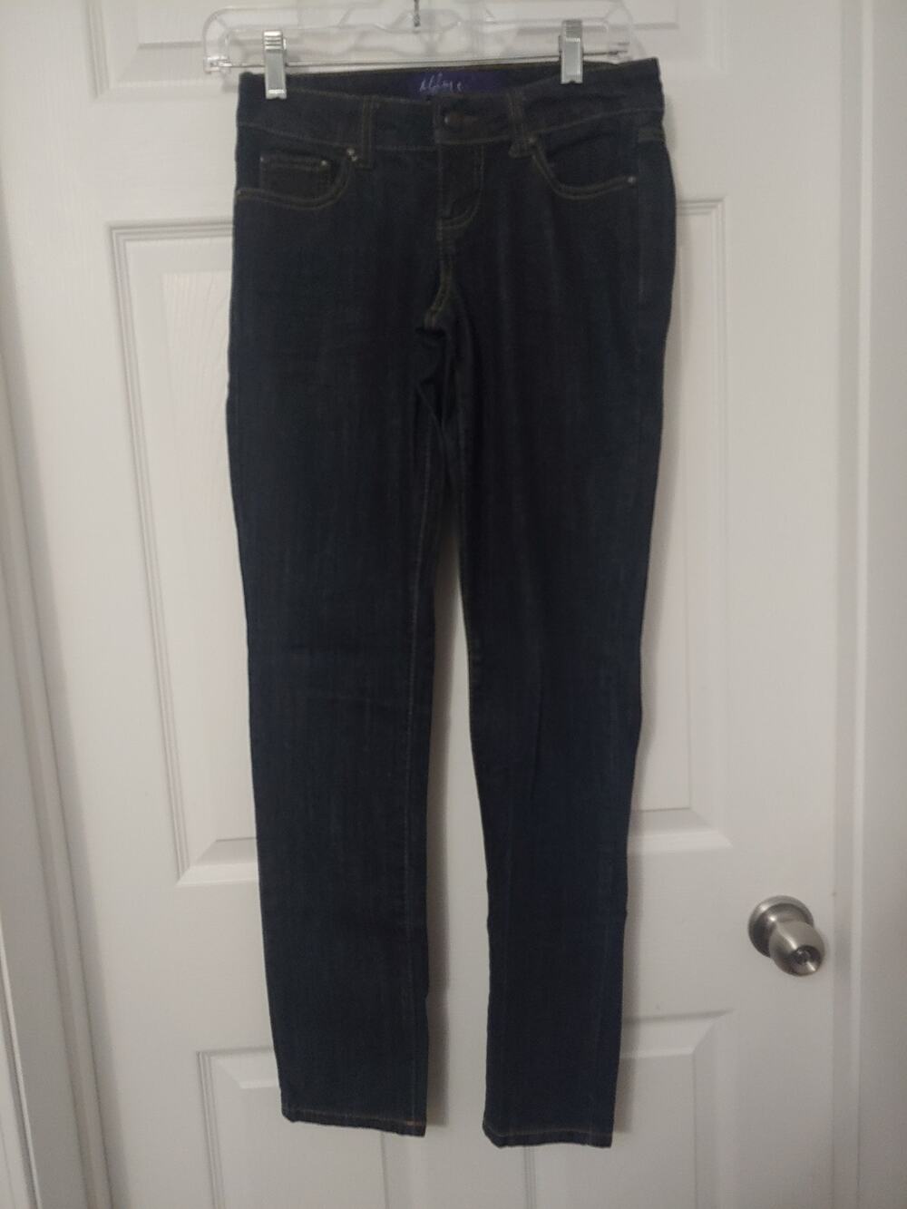 Miley Cyrus Max Azria skinny jeana sz 3